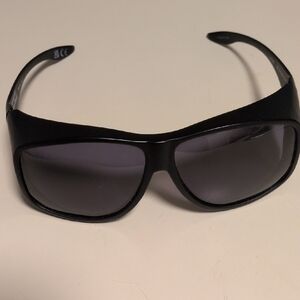 Foster Grant Sleek Black Solar Shield Safety Sunglasses‎